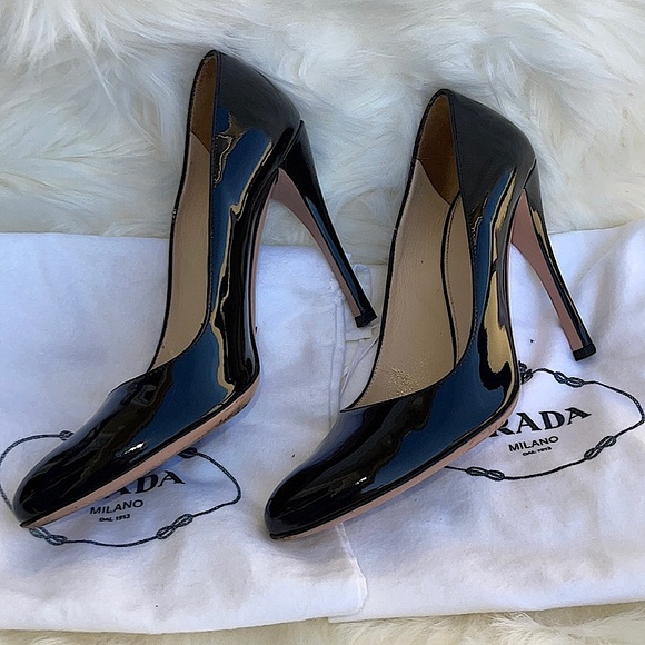 Authentic Prada black leather pump high heels - Picture 8 of 13